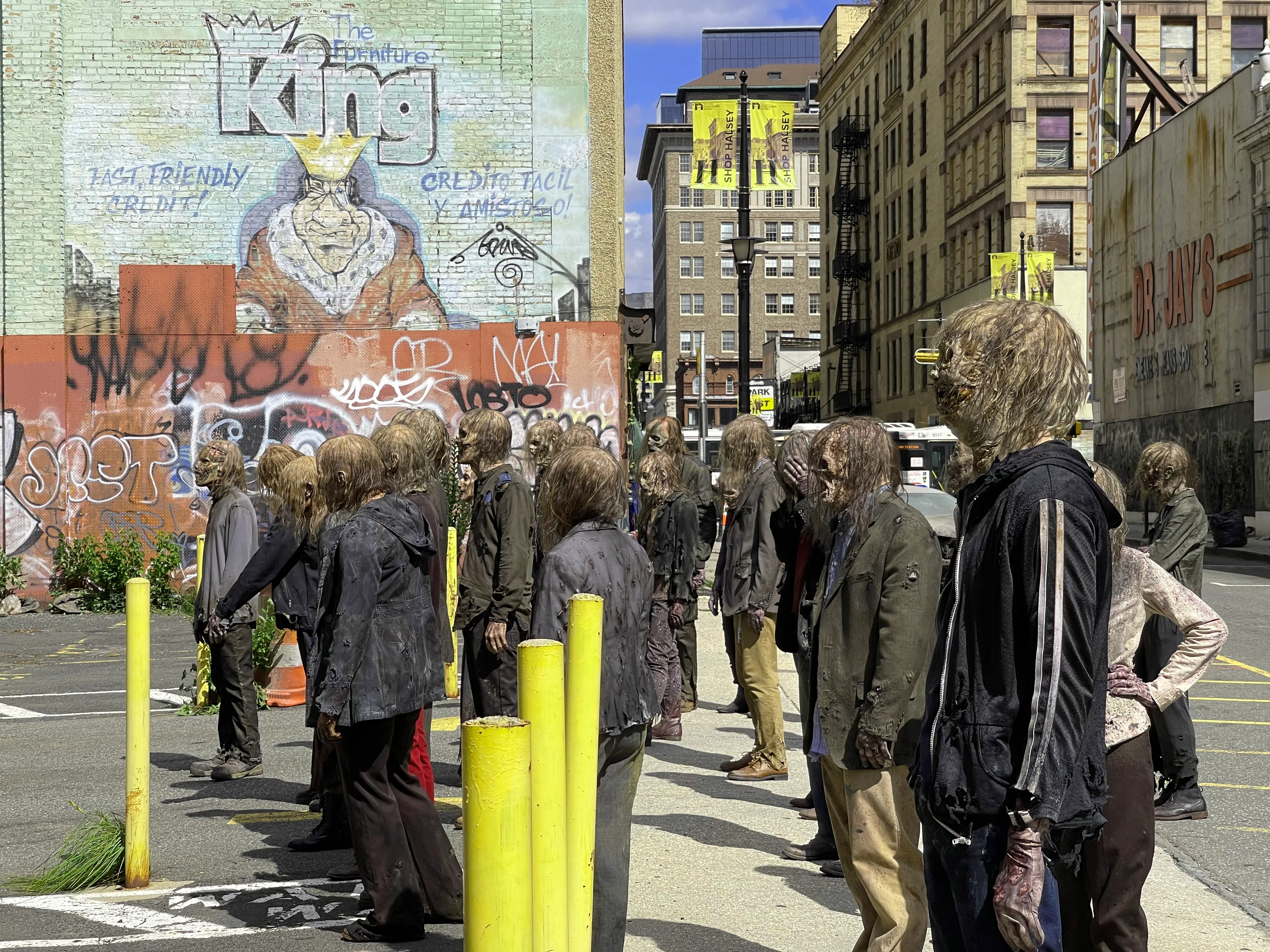 Production still from The Walking Dead: Dead City (2023)